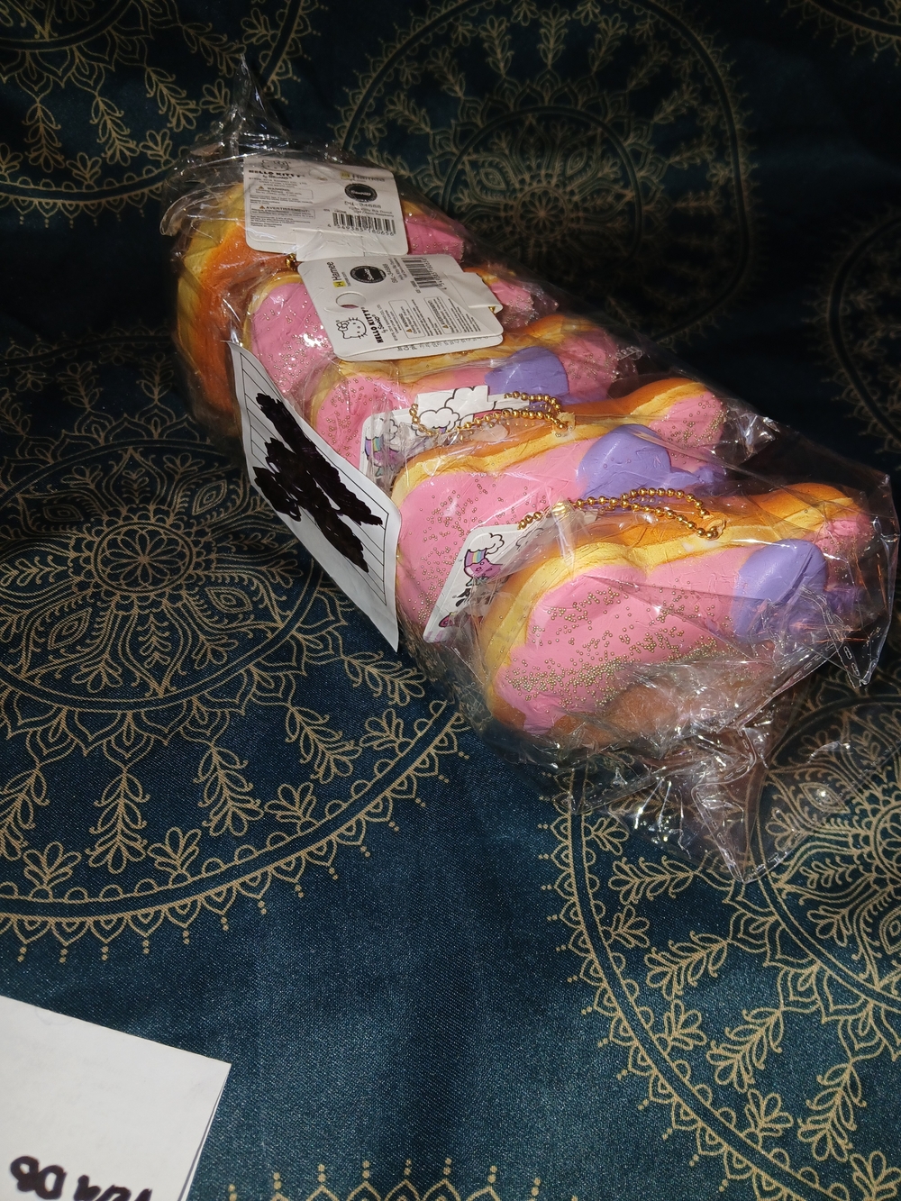 Rear Vintage Hello Kitty Donut Squishy (5 Pack)